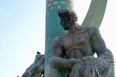 Monument to the Fisherman in El Oro, Ecuador – Museum Information gallery image