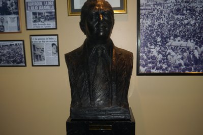 Museo de la Música Popular Julio Jaramillo in Guayaquil, Ecuador – Museum Information gallery image