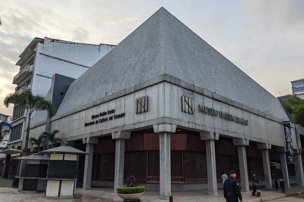 Museo Nahim Isaías in Guayaquil, Ecuador – Museum Information