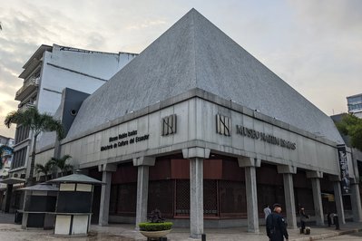 Museo Nahim Isaías in Guayaquil, Ecuador – Museum Information gallery image