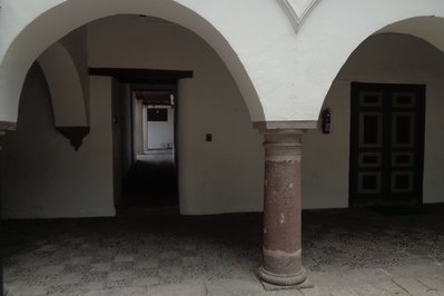 Museo de Arte Colonial in Quito, Ecuador – Museum Information gallery image