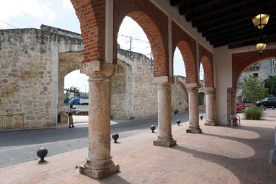 Museo De Las Atarazanas Reales in Santo Domingo, Ecuador – Museum Information gallery image
