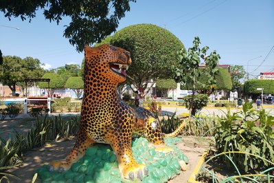 Monumento a La BOA in Yantzaza, Ecuador – Museum Information gallery image