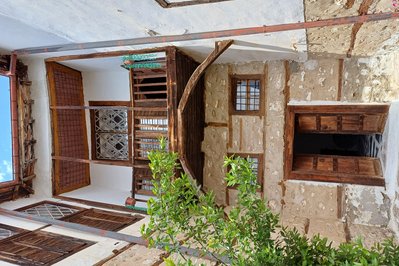 Folklore Museum of Kastoria (Nerantzis Aivazis Mansion) in Kastoria, Greece – Museum Information gallery image