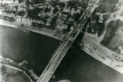 Airborne Museum at the Bridge in Arnhem, Netherlands – Museum Information gallery image