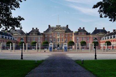 Het Loo Apeldoorn in Apeldoorn, Netherlands – Museum Information gallery image