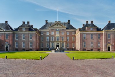 Het Loo Apeldoorn in Apeldoorn, Netherlands – Museum Information gallery image