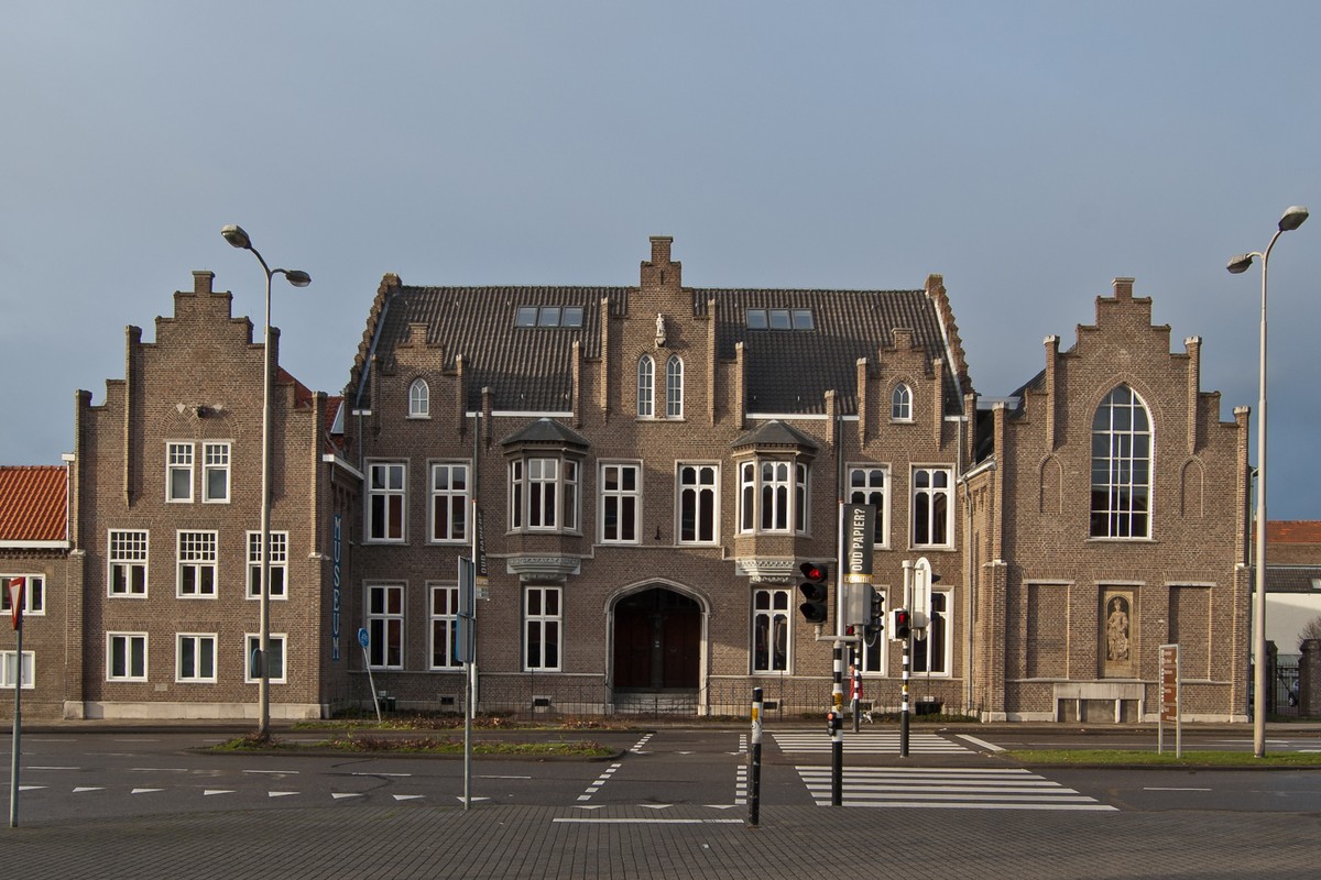 Cuypershuis in Limburg, Netherlands – Museum Information