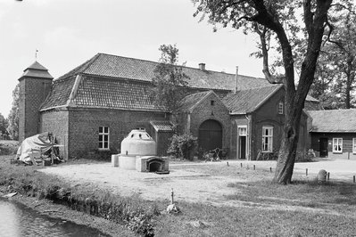 Keramiekcentrum Tiendschuur in Venlo, Netherlands – Museum Information gallery image