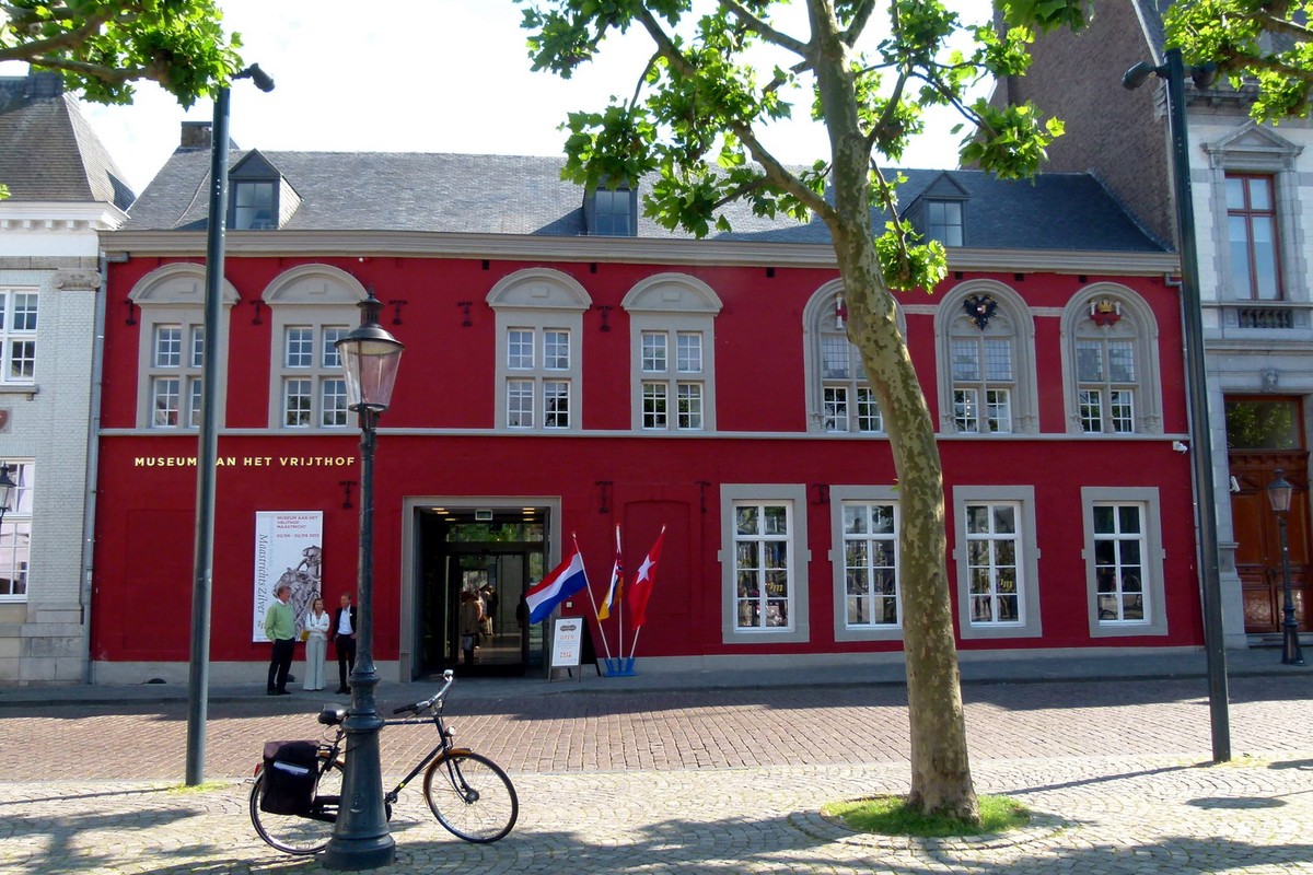 Museum aan het Vrijthof in Maastricht, Netherlands – Museum Information