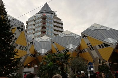 Maisons cubiques in Rotterdam, Netherlands – Museum Information gallery image