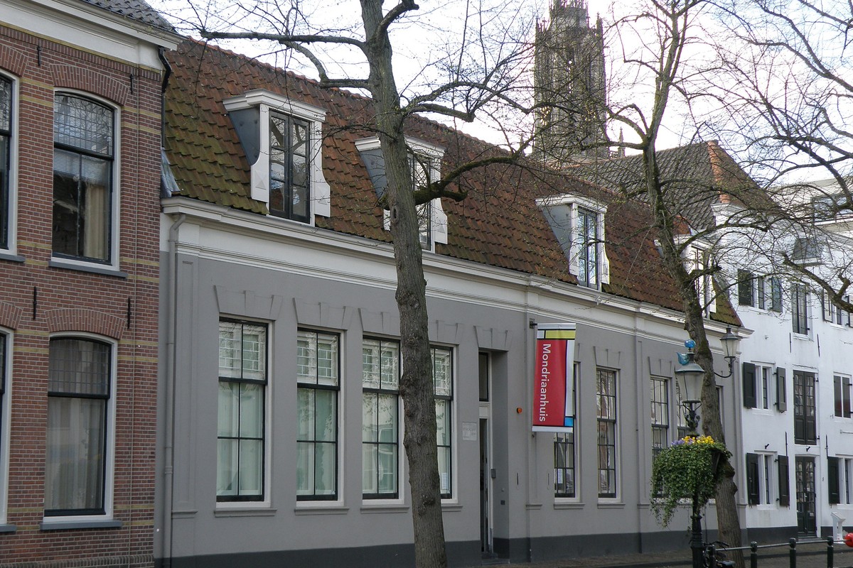 The Mondriaan House in Amersfoort, Netherlands – Museum Information