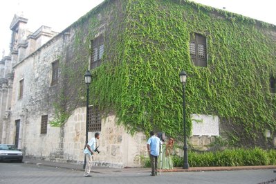 Museo La Casa Vieja in Pese, Panama – Museum Information gallery image