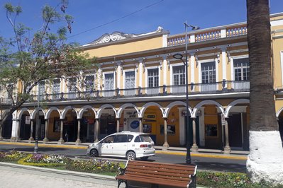 Edificio antiguo in Asuncion, Paraguay – Museum Information gallery image