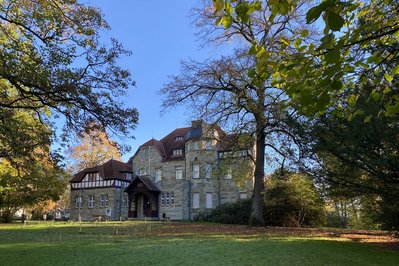 Villa Romer in Luque, Paraguay – Museum Information gallery image