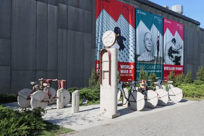 Museum of Modern Art in La Libertad, Peru – Museum Information gallery image