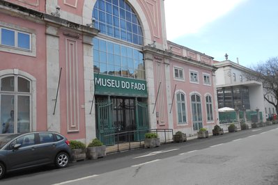 Antiga estação elevatória da água in Coimbra, Portugal – Museum Information gallery image