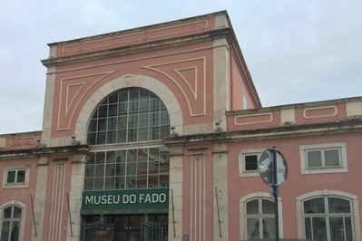 Antiga estação elevatória da água in Coimbra, Portugal – Museum Information gallery image