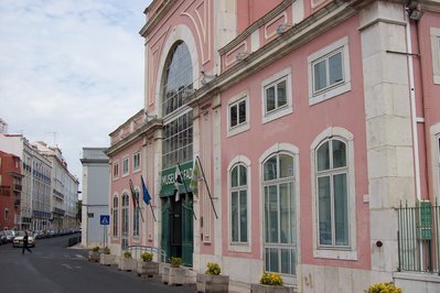 Antiga estação elevatória da água in Coimbra, Portugal – Museum Information gallery image