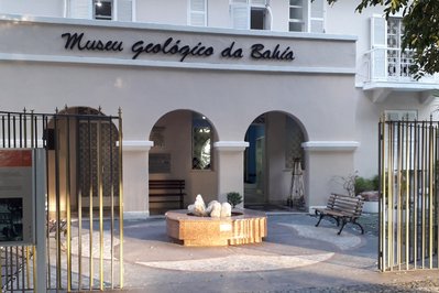 Museu Geológico in Lisbon, Portugal – Museum Information gallery image