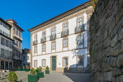 Museu de Alberto Sampaio in Guimaraes, Portugal – Museum Information gallery image