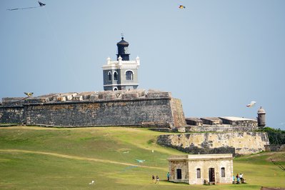 Faro del Castillo San Felipe del Morro in Guarynabo, Puerto Rico – Museum Information gallery image