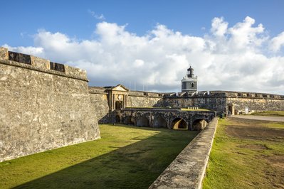 Faro del Castillo San Felipe del Morro in Guarynabo, Puerto Rico – Museum Information gallery image