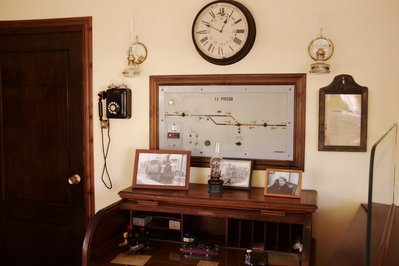 Sala de la Estación del Ferrocarril in Manati, Puerto Rico – Museum Information gallery image