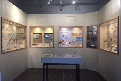 Museo del Origami in Colonia del Sacramento, Uruguay – Museum Information gallery image