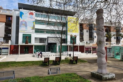 Biblioteca municipal in Dolores, Uruguay – Museum Information gallery image